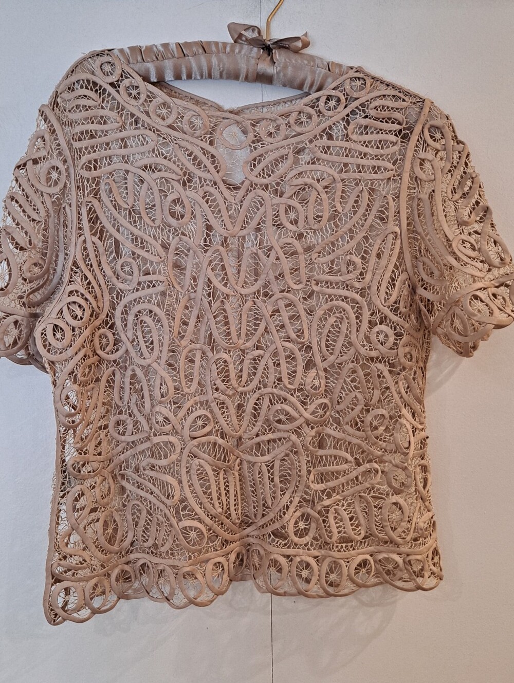 Womens Lightweight See Thru Lace Crochet Sequin Short Sleeve Top in Taupe NWOT